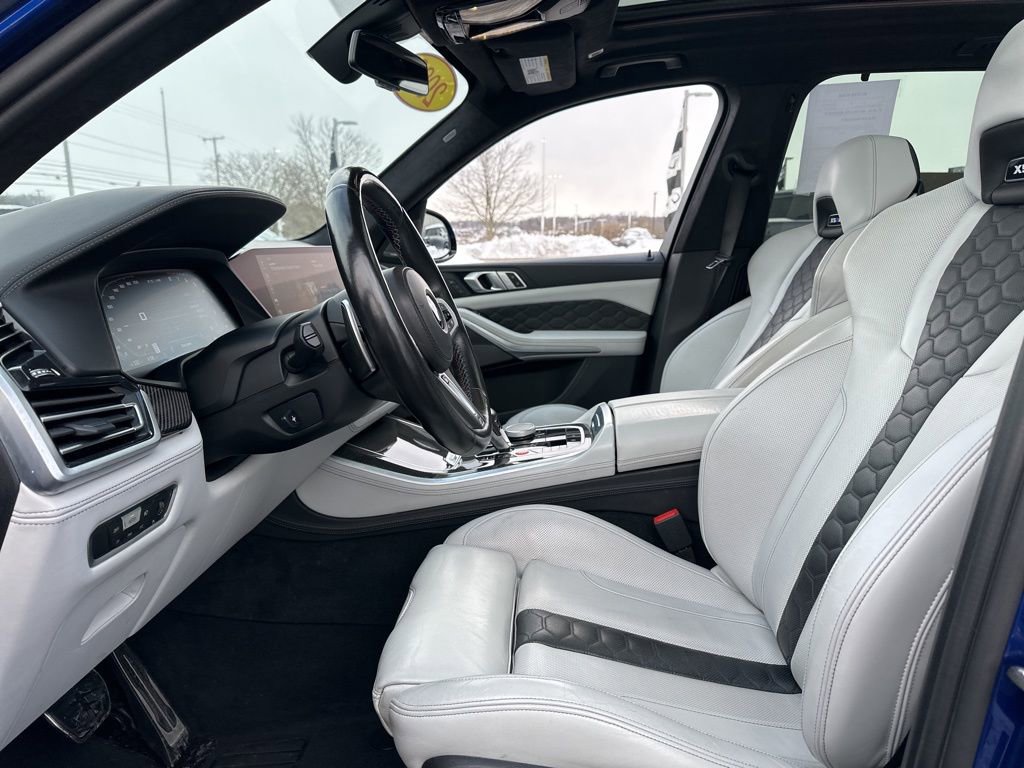 Used 2022 BMW X5 M w/ Executive Package AWD/4WD image 47