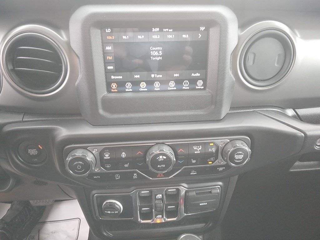 Used 2022 Jeep Wrangler Unlimited Sport AWD/4WD image 12