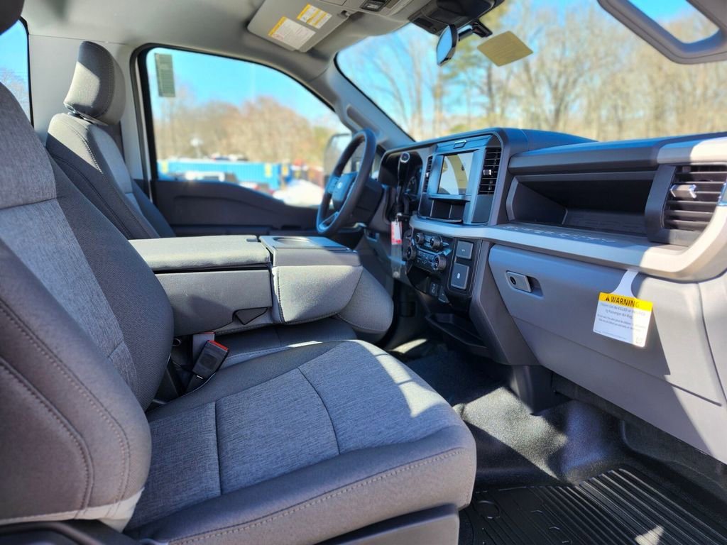 New 2026 Ford F250 XL w/ XL Chrome Package image 11