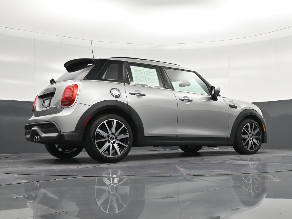 Used 2024 MINI Cooper S w/ Signature Upholstery Package FWD image 26