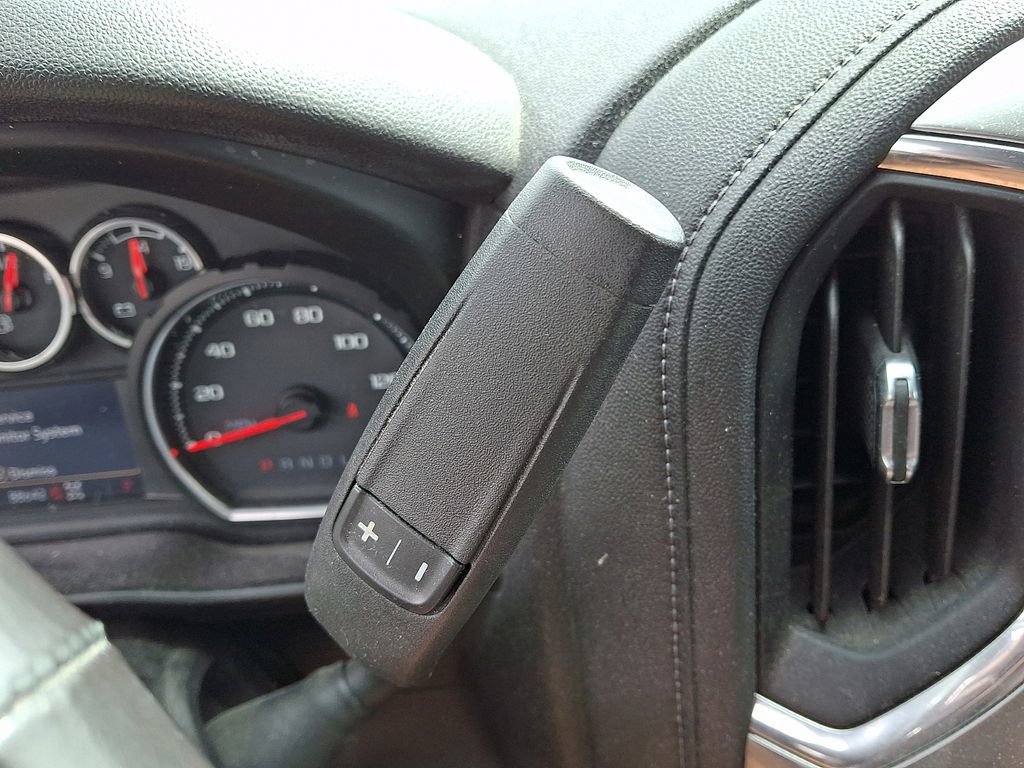 Used 2020 Chevrolet Silverado 1500 LT w/ All-Star Edition image 14