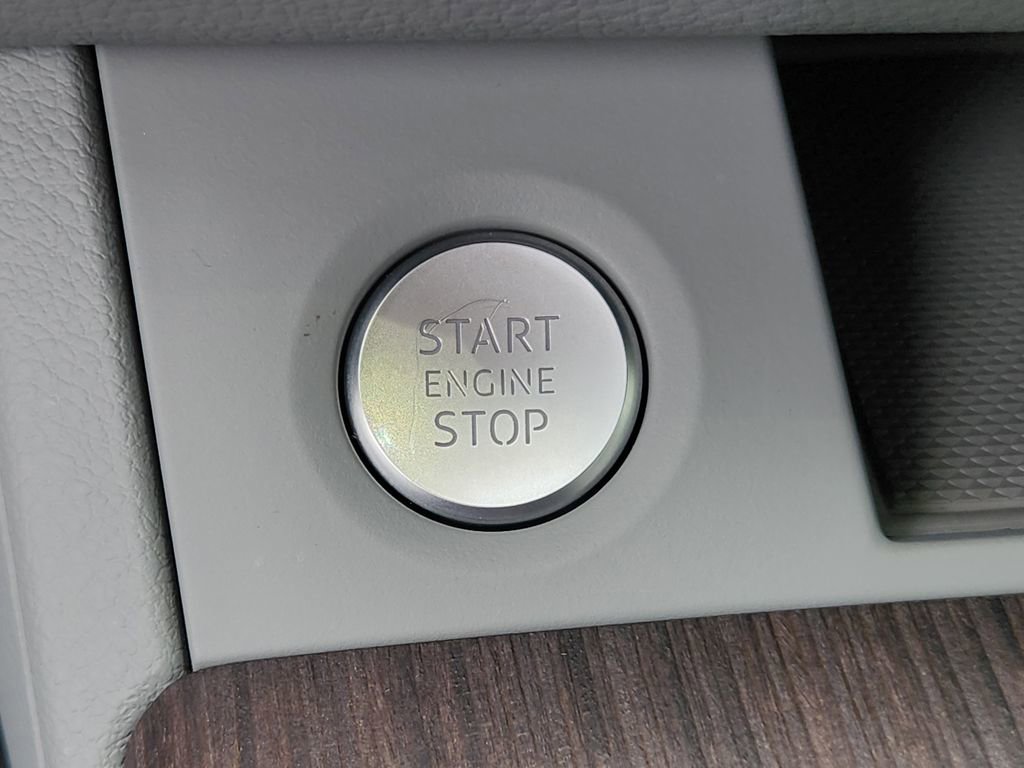 Used 2025 Audi Q5 e Premium image 20