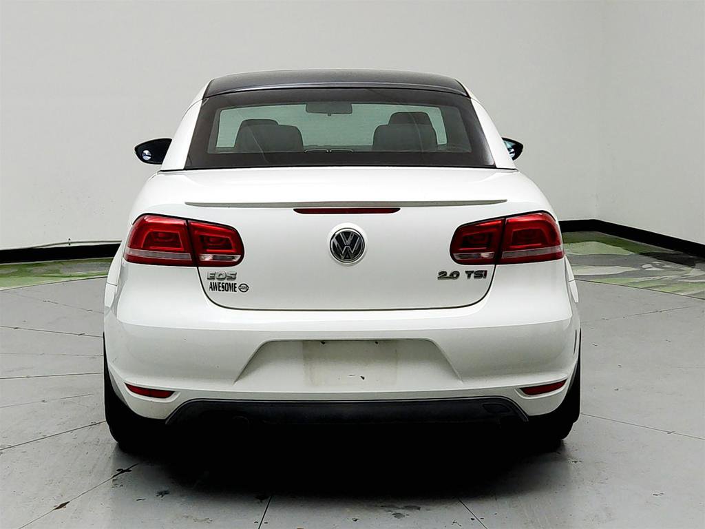 Used 2013 Volkswagen Eos w/ Sport Package image 6