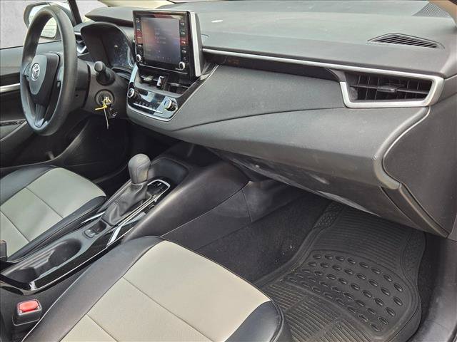 Used 2021 Toyota Corolla LE FWD image 19