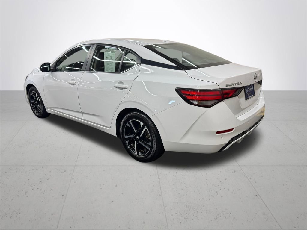 Used 2024 Nissan Sentra SV FWD image 4