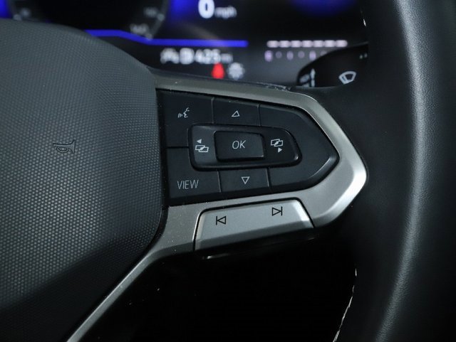 Used 2024 Volkswagen Tiguan SE image 22