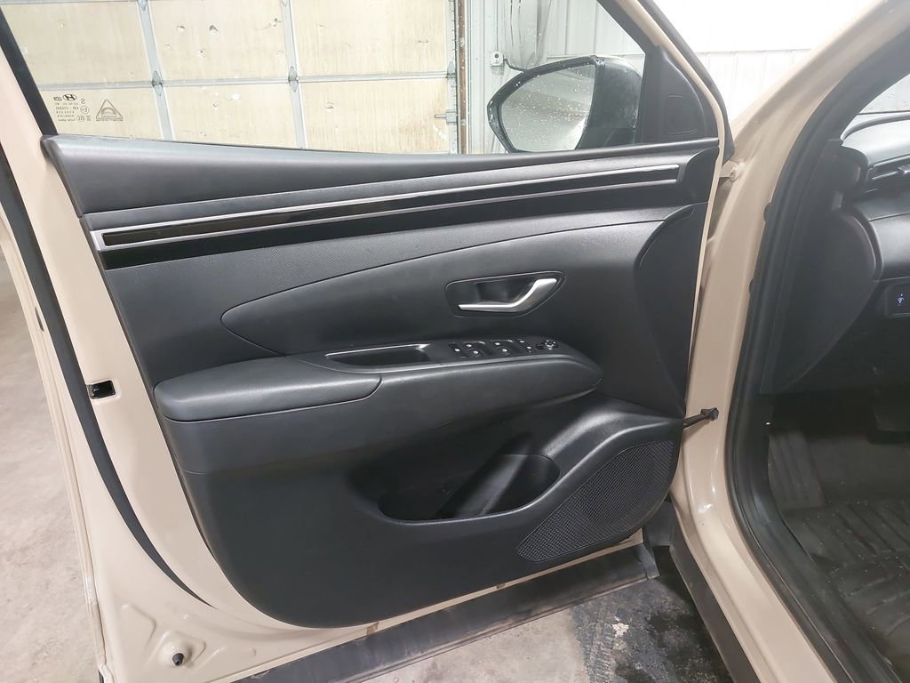 Certified 2023 Hyundai Santa Cruz SE AWD/4WD image 26