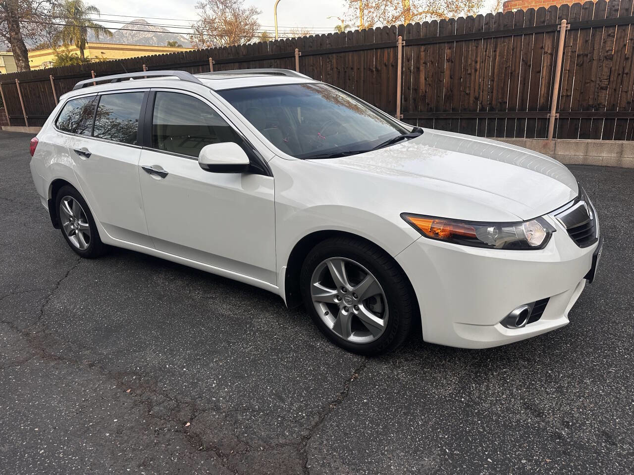 Used 2012 Acura TSX Sport Wagon image 9