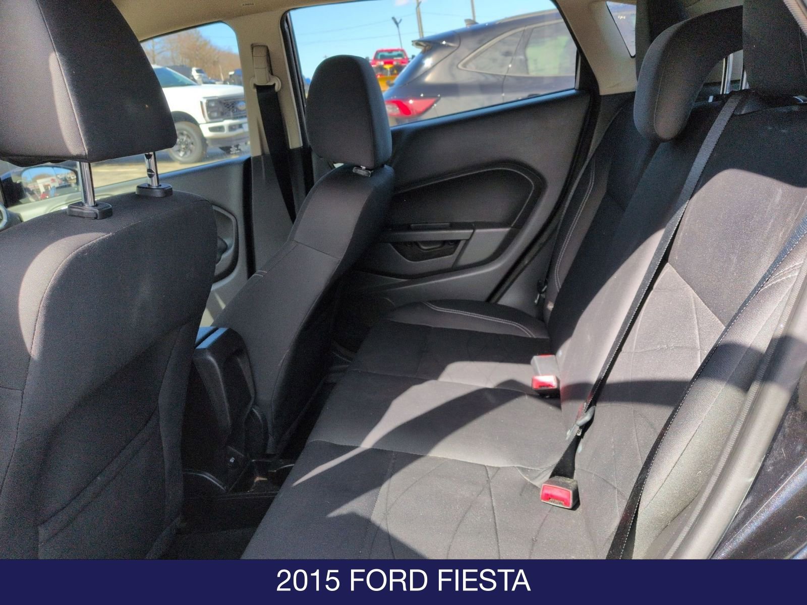 Used 2015 Ford Fiesta SE image 12