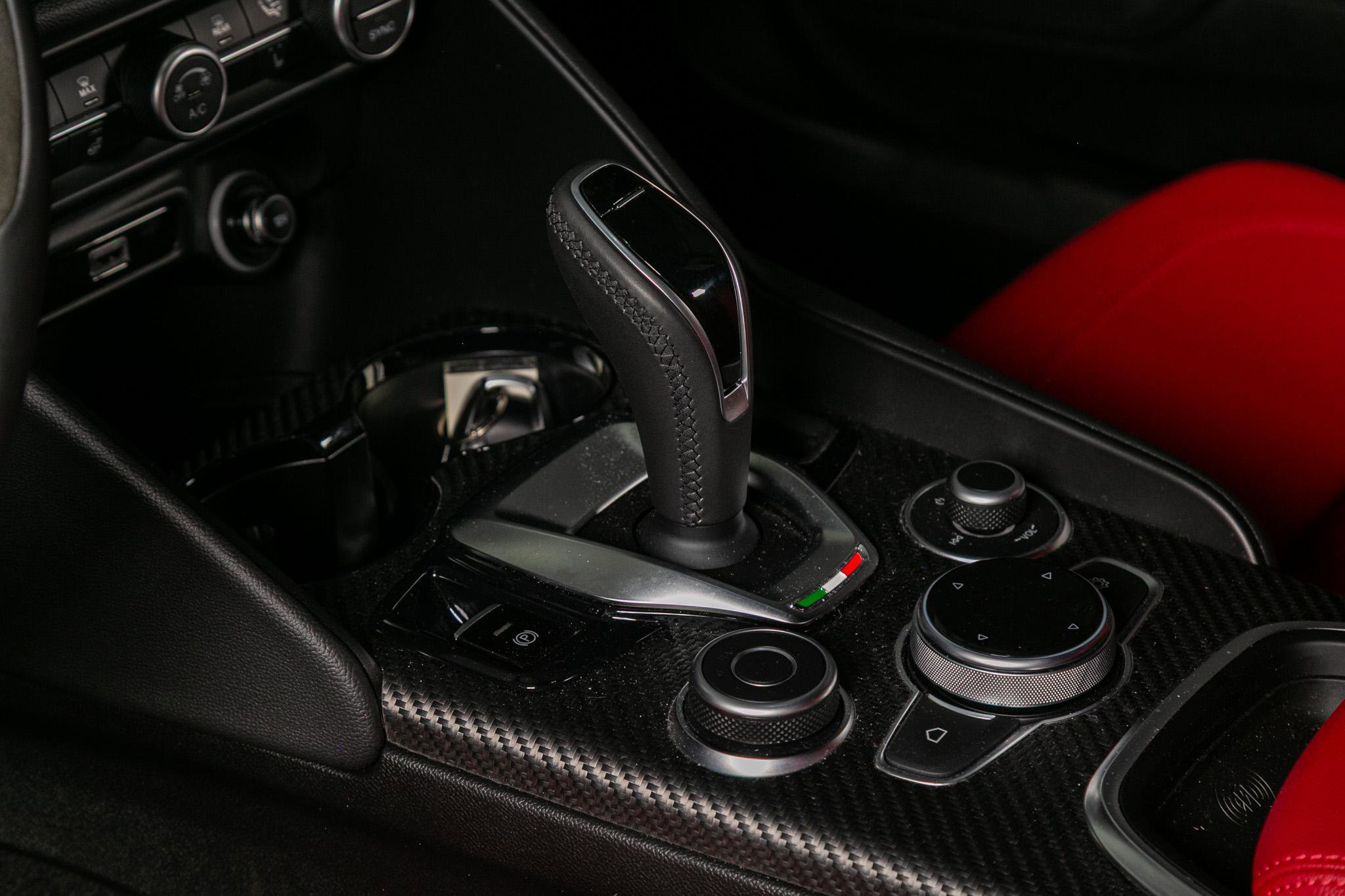 Used 2024 Alfa Romeo Giulia Quadrifoglio image 39