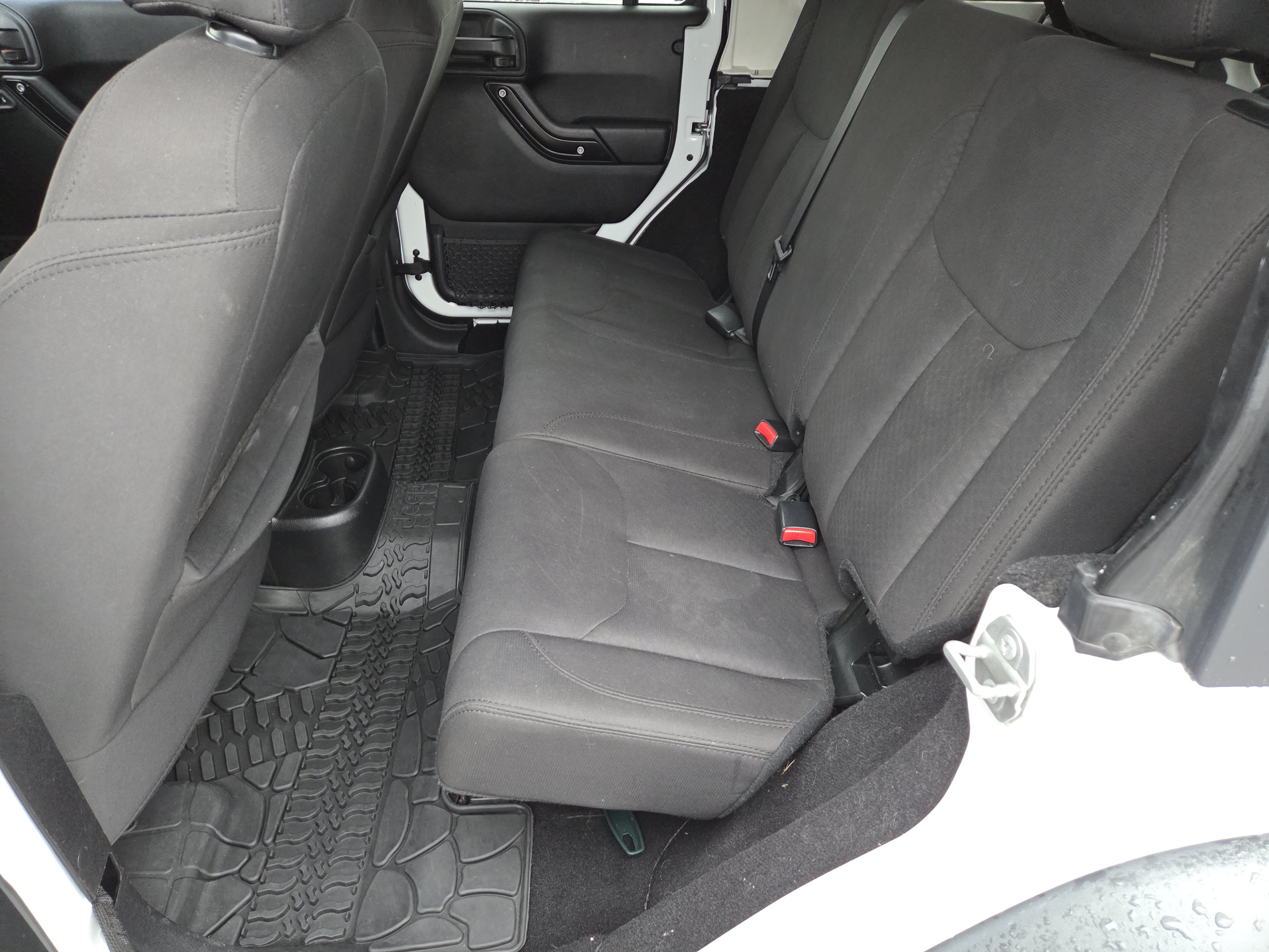 Used 2018 Jeep Wrangler Unlimited Sport S AWD/4WD image 12