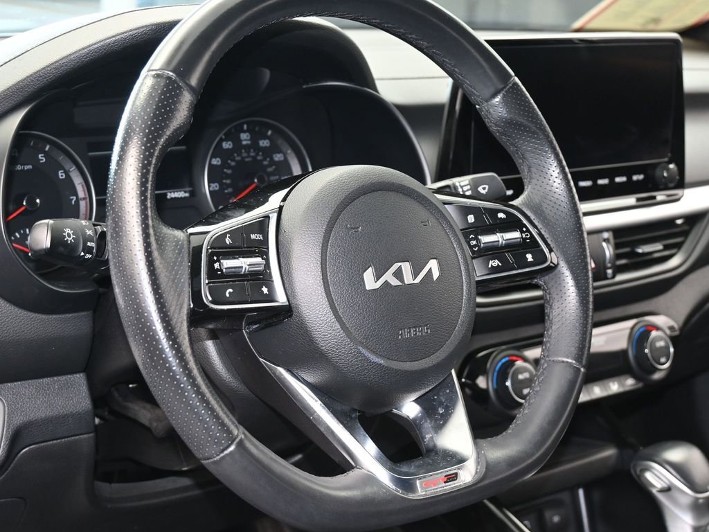 Used 2024 Kia Forte GT-Line image 13