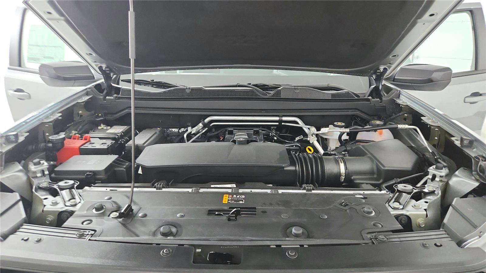 Used 2026 GMC Canyon Elevation image 34