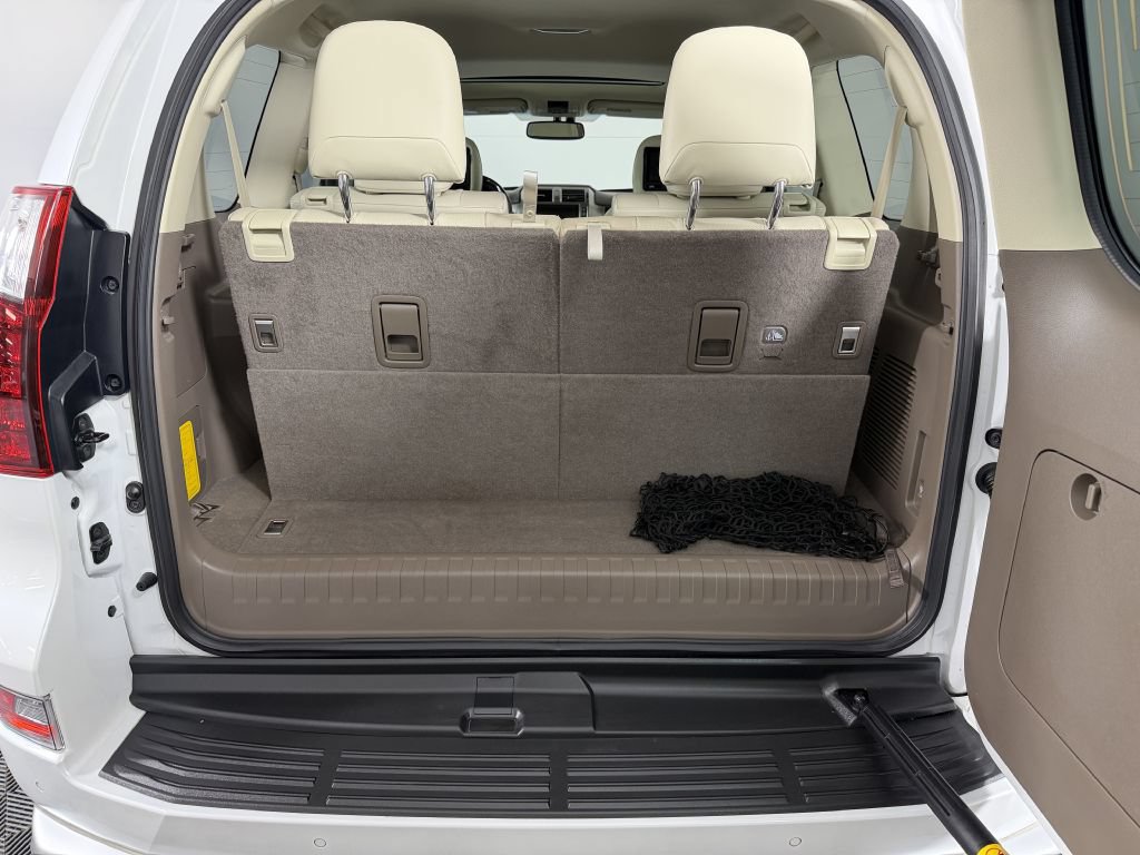 Used 2018 Lexus GX 460 Premium AWD/4WD image 12