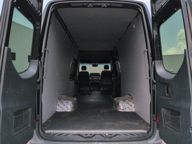 Used 2024 Mercedes-Benz Sprinter 3500 image 13