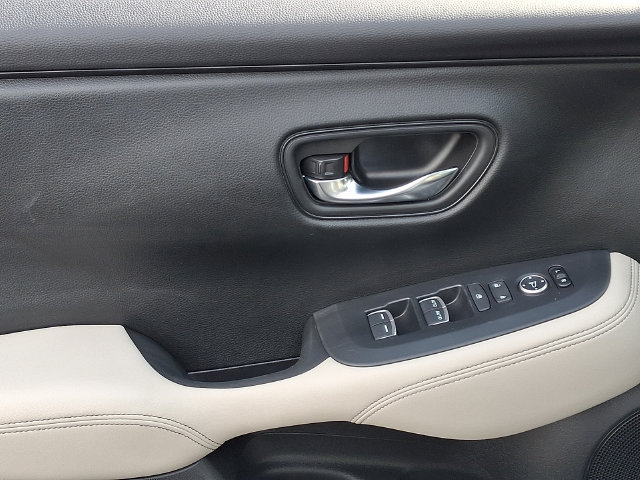 Certified 2024 Honda HR-V EX-L image 12