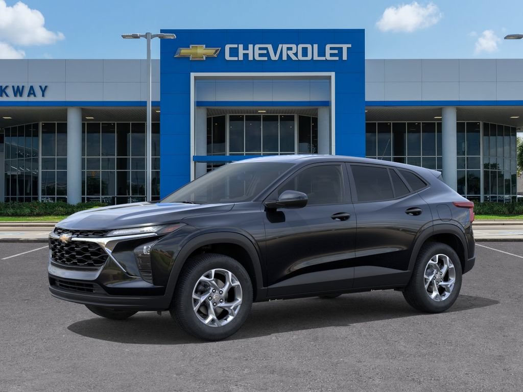 New 2026 Chevrolet Trax LS w/ LS Convenience Package FWD image 2