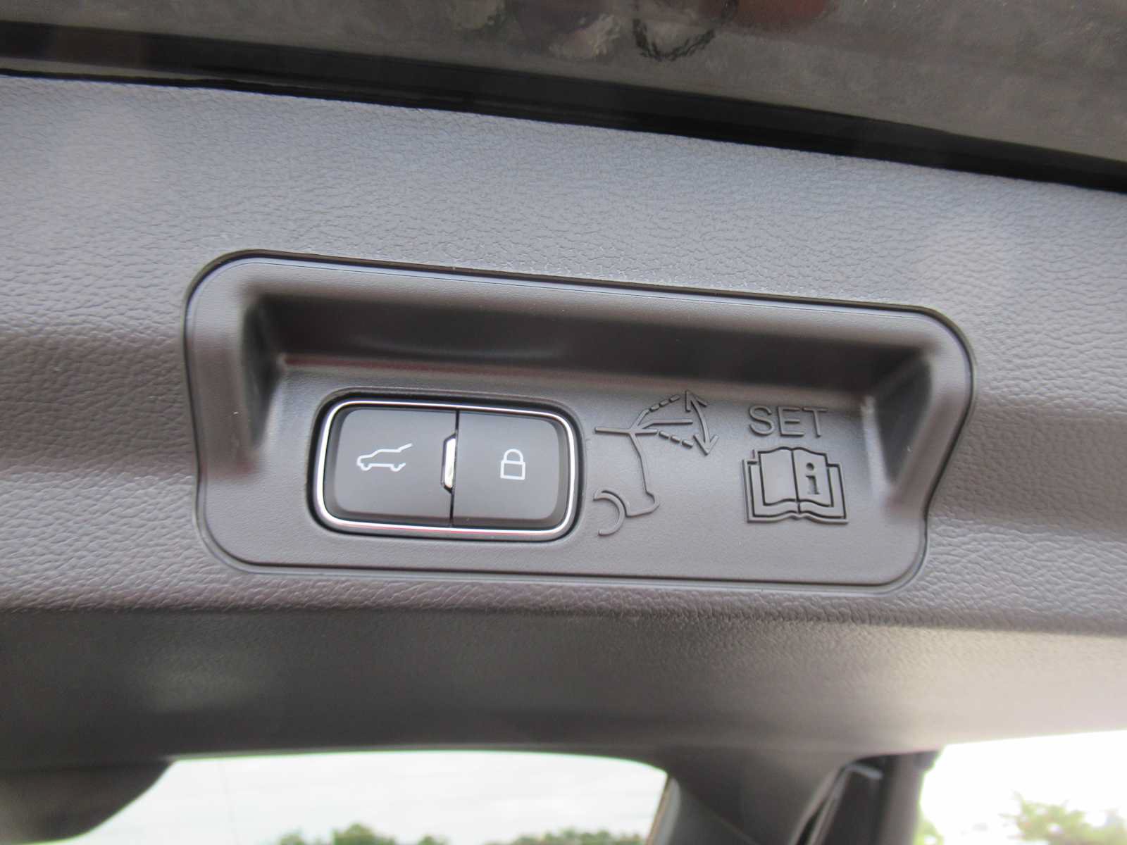 New 2027 Ford Explorer Active AWD/4WD image 16