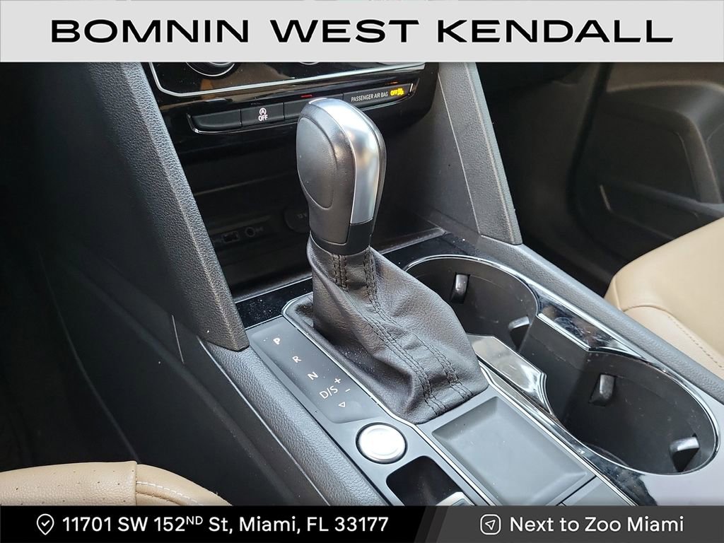 Used 2020 Volkswagen Atlas Cross Sport SEL image 21