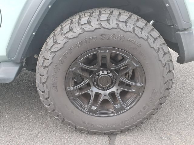 Used 2024 Jeep Wrangler Sport AWD/4WD image 9
