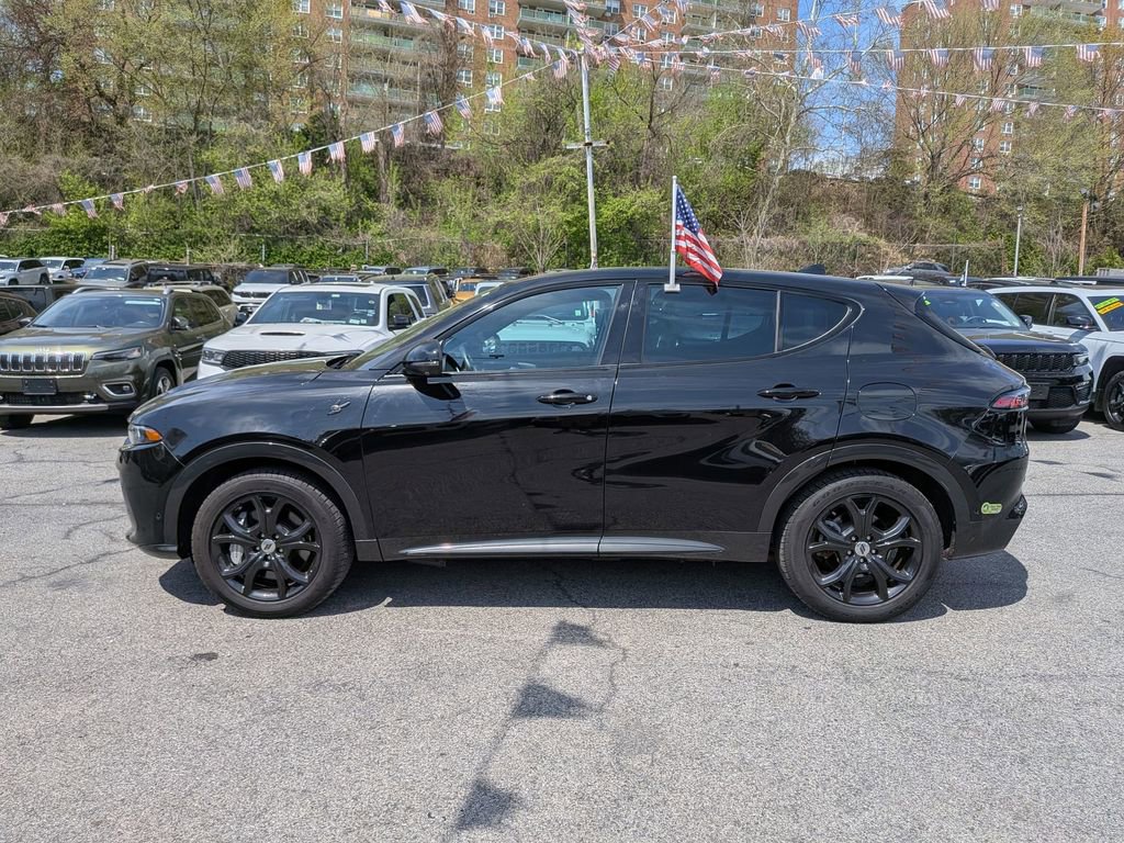 Used 2024 Dodge Hornet R/T Plus w/ Tech Pack Plus w/o Parking image 11