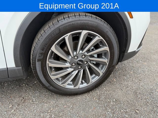 Used 2025 Lincoln Corsair Reserve AWD/4WD image 11