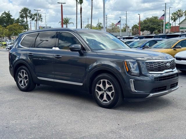 Used 2020 Kia Telluride EX w/ Towing Package FWD image 4