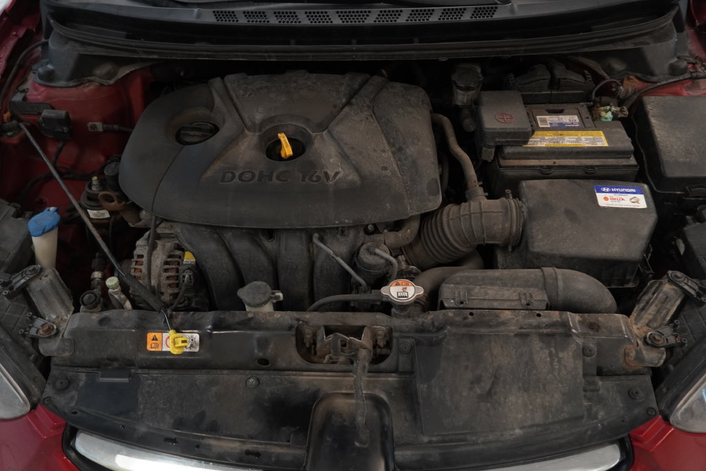 Used 2013 Hyundai Elantra GLS FWD image 38