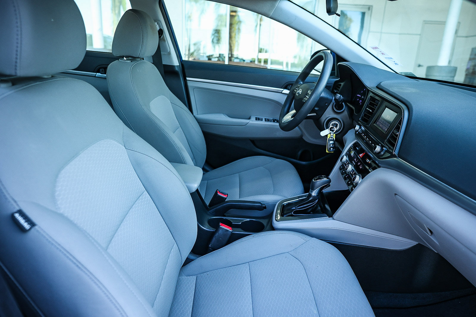 Used 2020 Hyundai Elantra SE image 21