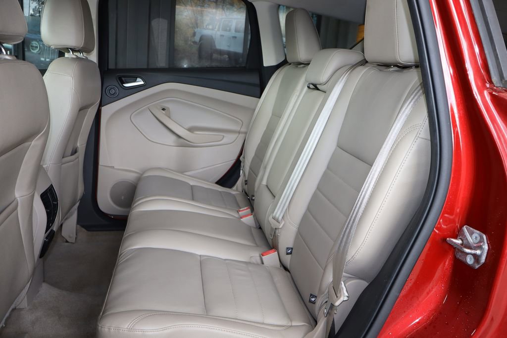 Used 2015 Ford Escape Titanium image 13