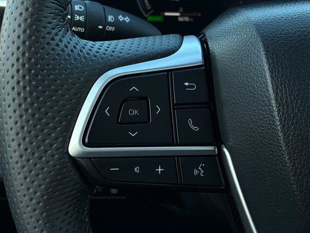 Certified 2026 Toyota Sienna Limited FWD image 24