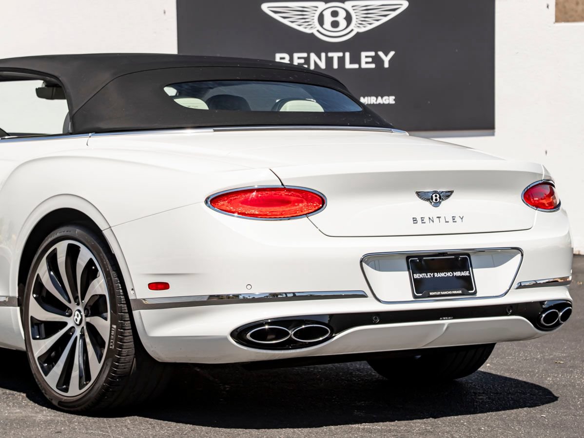 Used 2024 Bentley Continental GT Azure AWD/4WD image 16