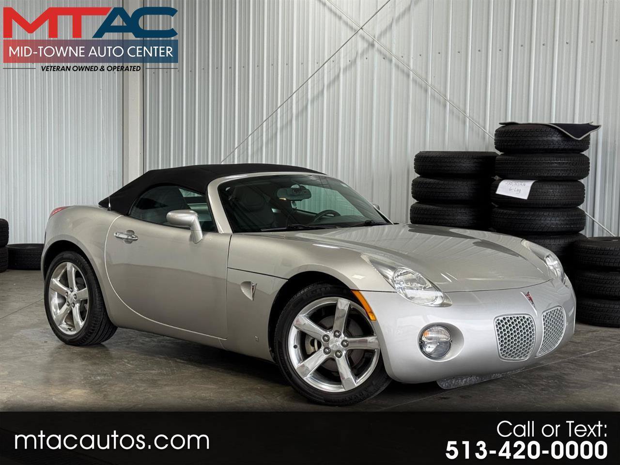Used 2007 Pontiac Solstice Convertible w/ Premium Package RWD image 1
