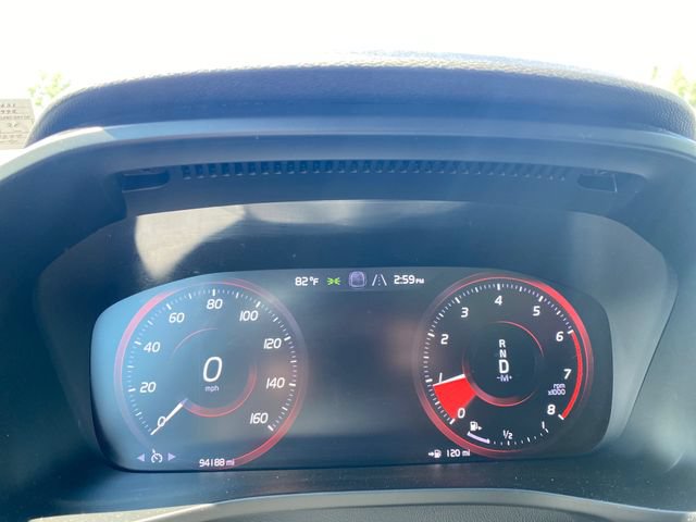 Used 2019 Volvo XC40 T5 Momentum AWD/4WD image 24