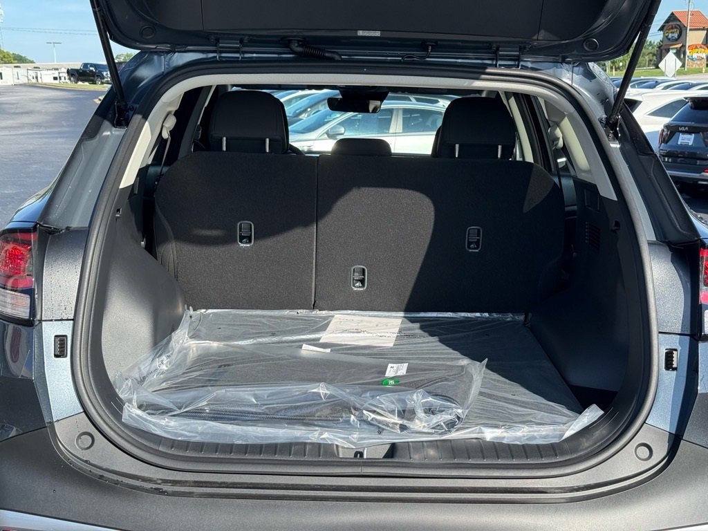 New 2025 Kia Sportage LX image 11