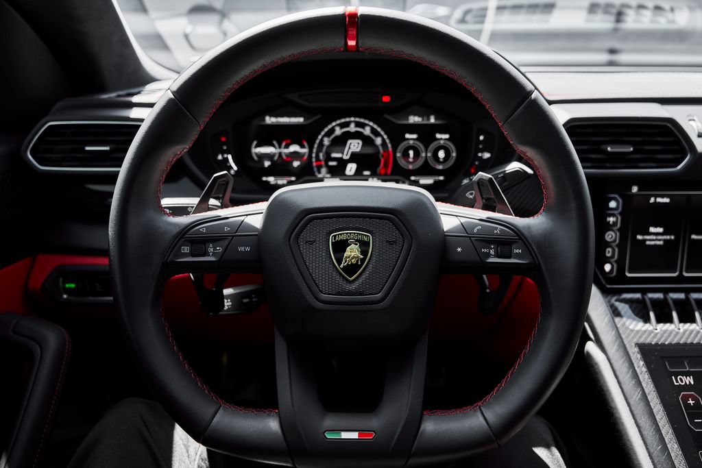Used 2023 Lamborghini Urus S AWD/4WD image 64