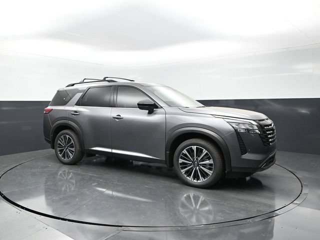 New 2026 Nissan Pathfinder Platinum w/ Accent Package