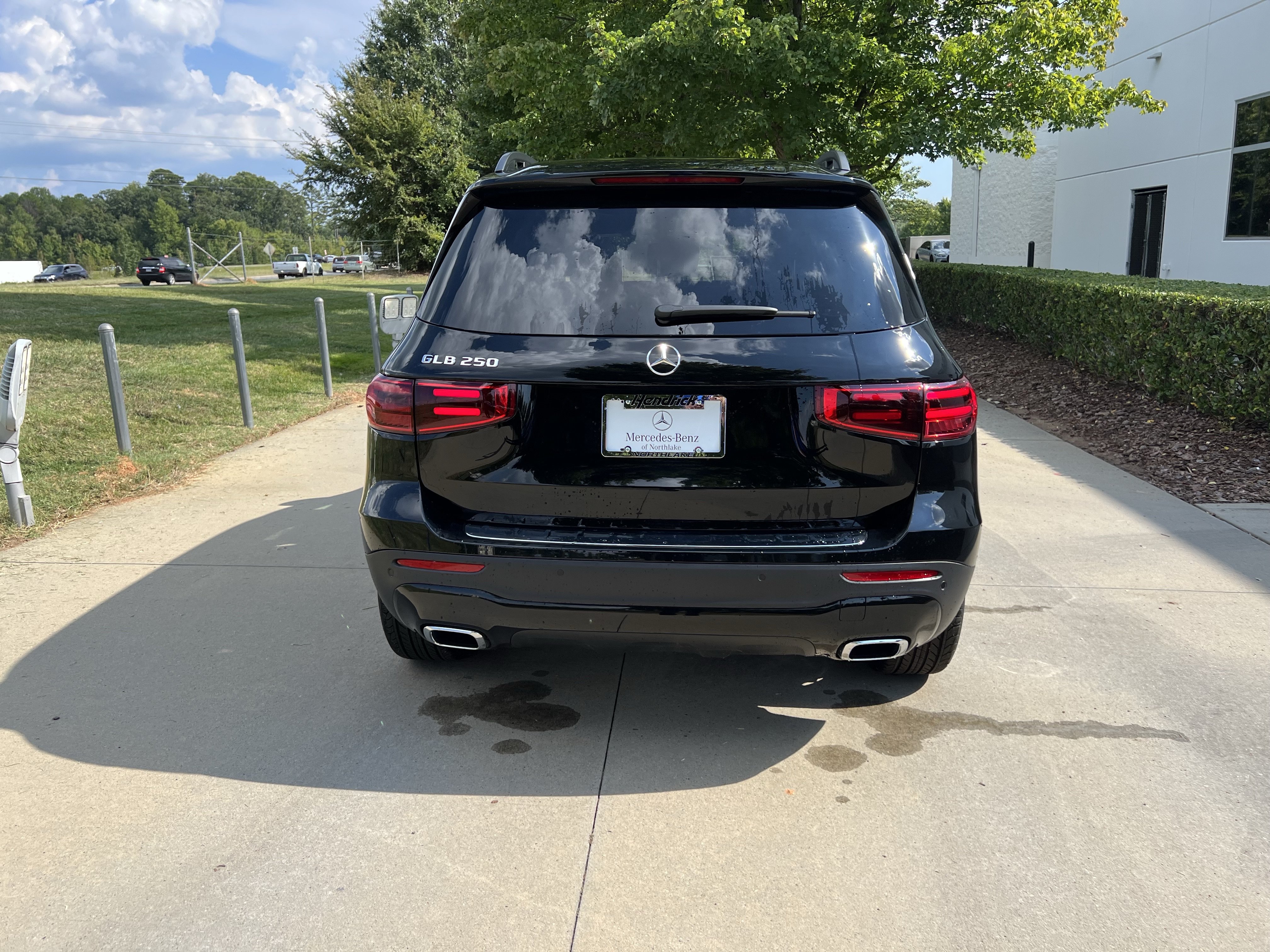 New 2026 Mercedes-Benz GLB 250 image 8