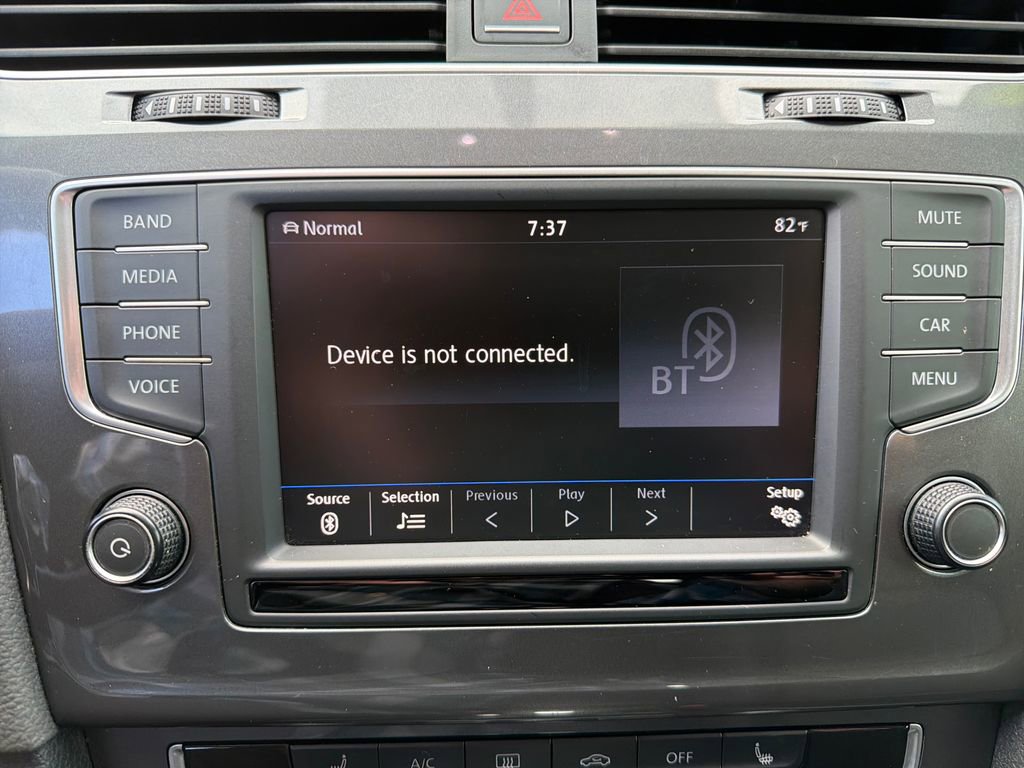 Used 2017 Volkswagen Golf Alltrack S AWD/4WD image 28