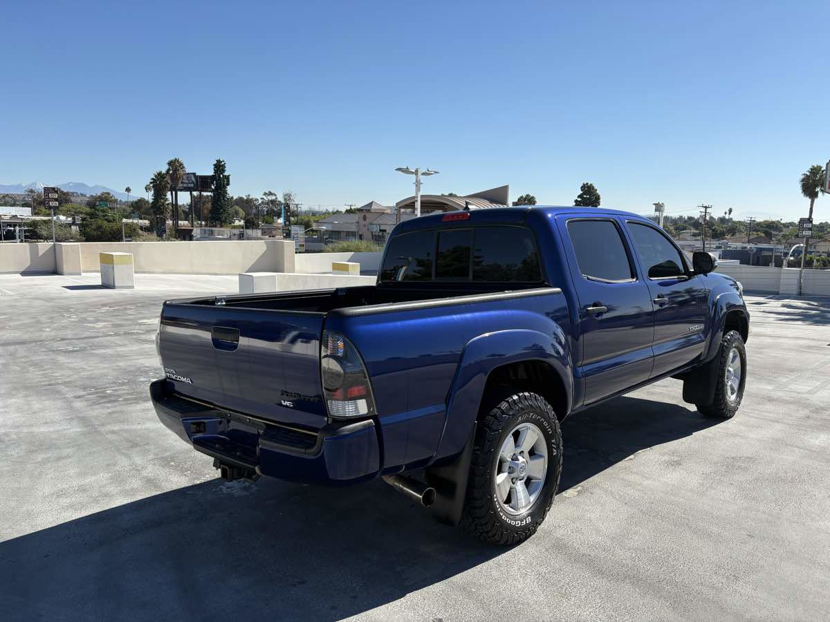 Used 2015 Toyota Tacoma PreRunner image 34