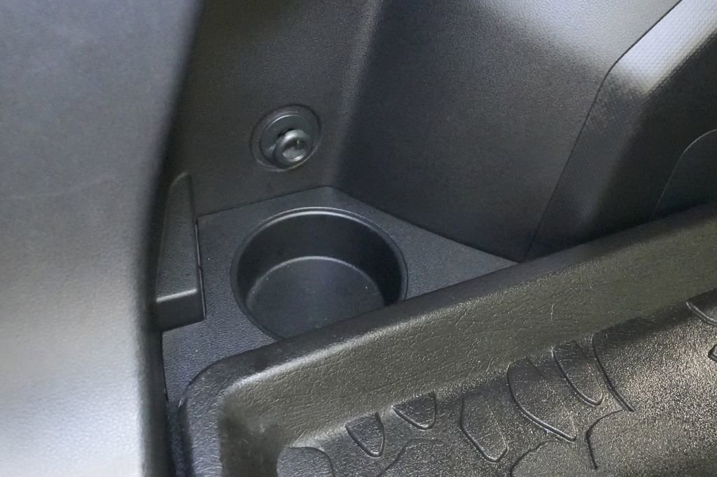 Used 2024 Subaru Crosstrek 2.0i Premium image 27