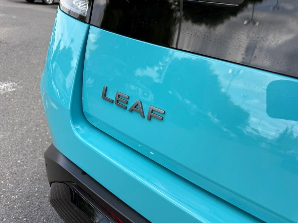 New 2026 Nissan Leaf Platinum+ w/ Cargo Package (Platinum+) FWD image 9