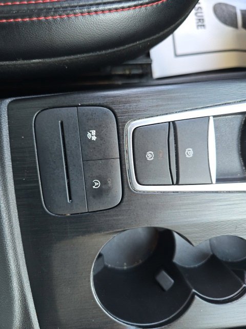 Used 2025 Ford Escape ST-Line AWD/4WD image 21
