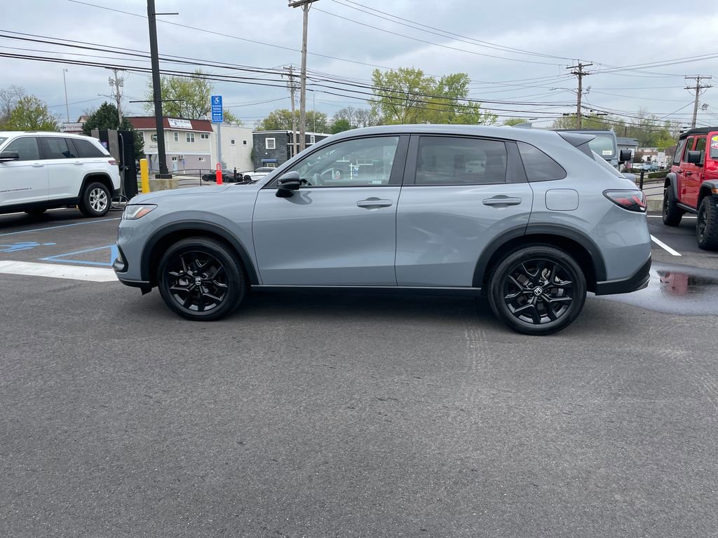 Used 2024 Honda HR-V Sport image 4