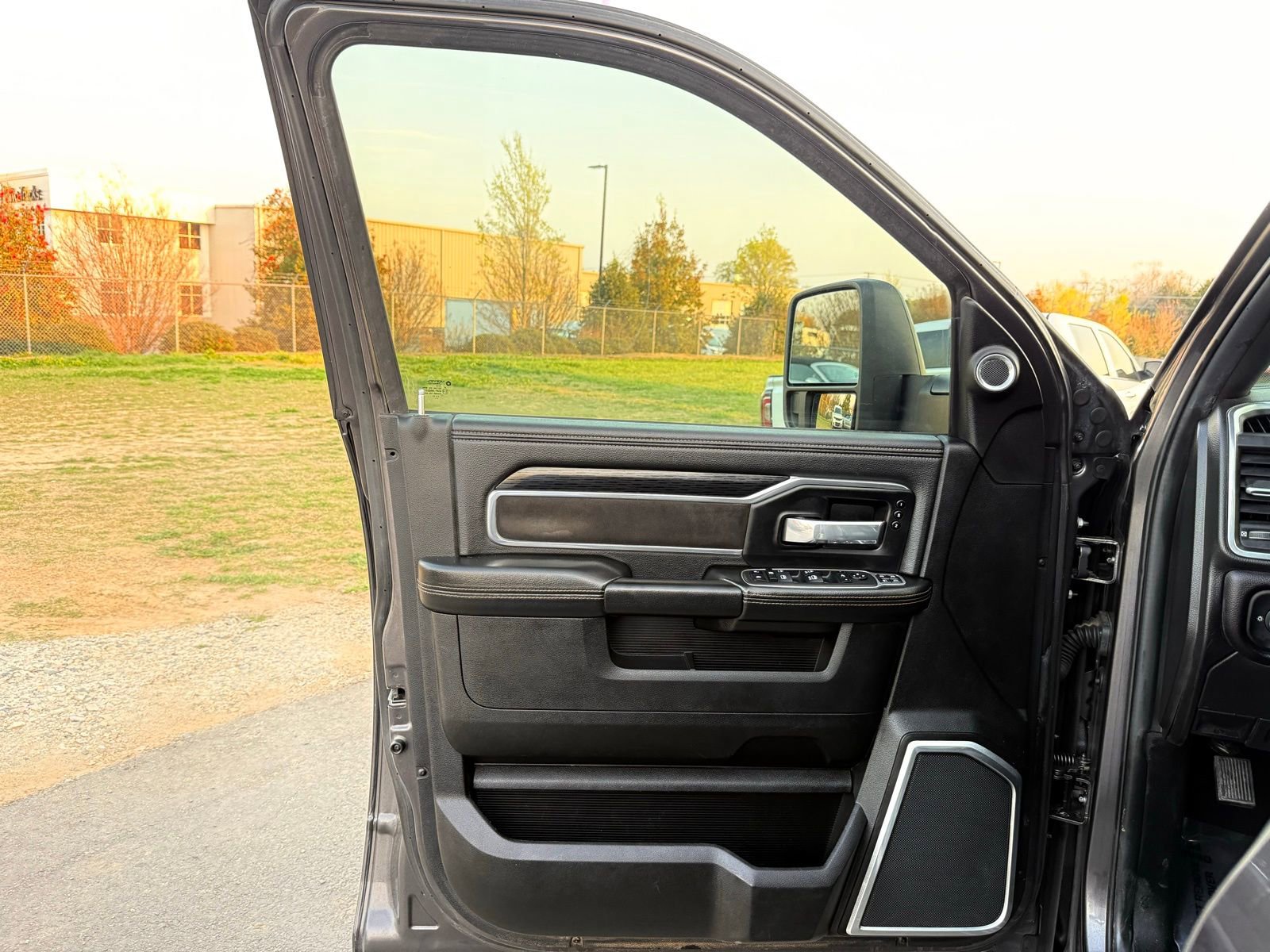 Used 2023 RAM 3500 Laramie image 23