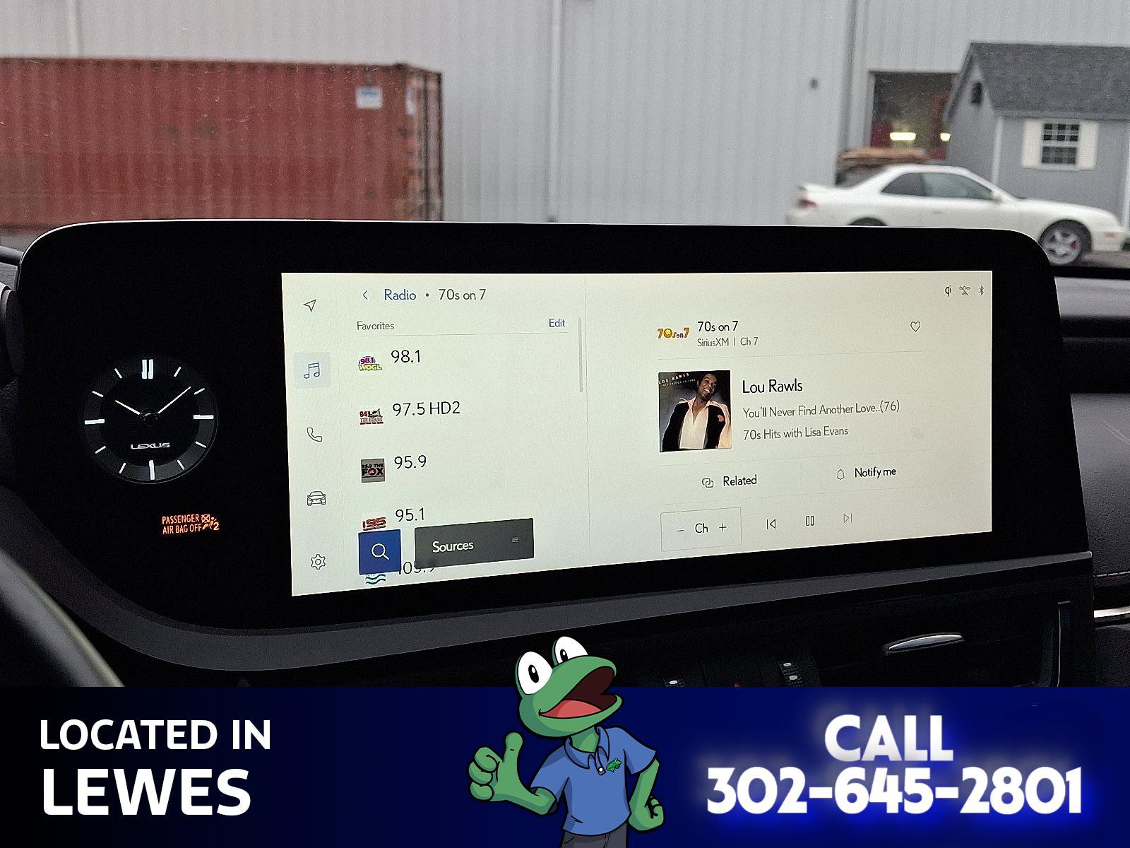 Used 2023 Lexus ES 350 Ultra Luxury image 28