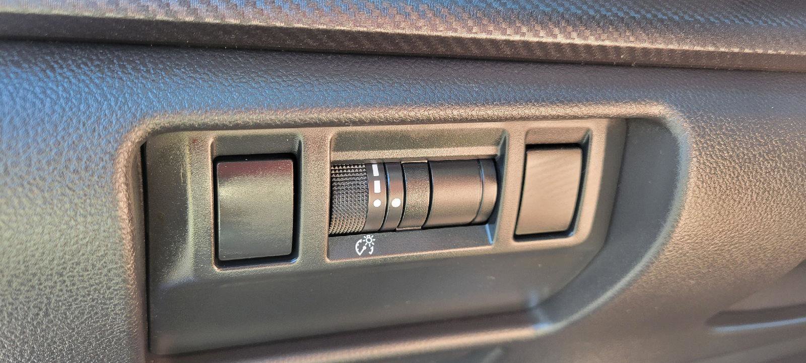 Used 2024 Subaru Crosstrek 2.5i Limited image 9