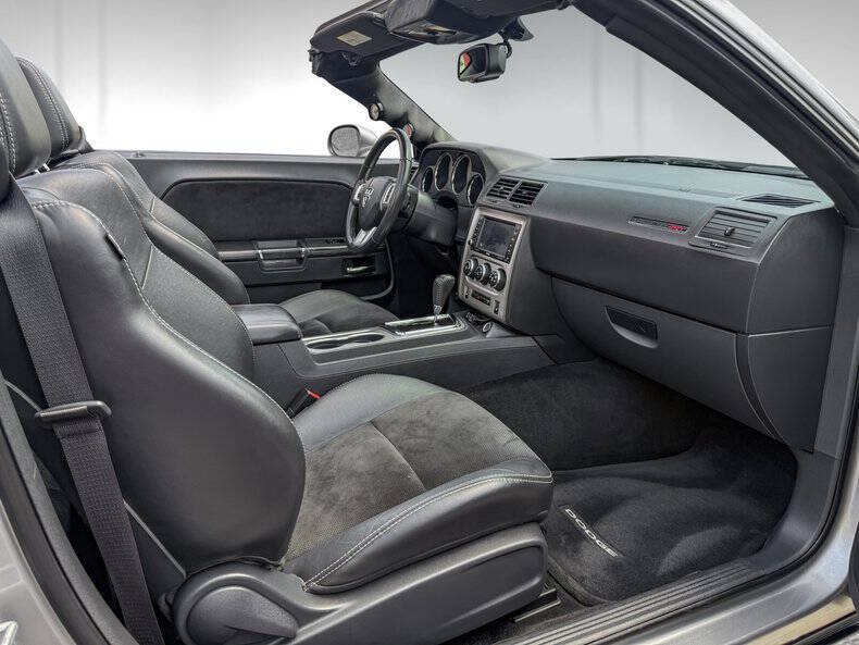 Used 2011 Dodge Challenger SRT8 w/ SRT Option Group II RWD image 19