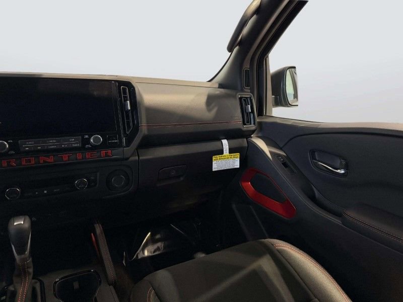 New 2025 Nissan Frontier PRO-4X image 32