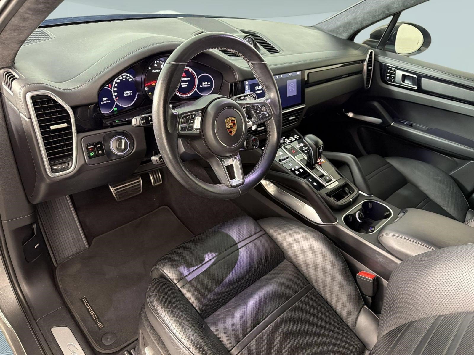 Certified 2020 Porsche Cayenne Turbo AWD/4WD image 4